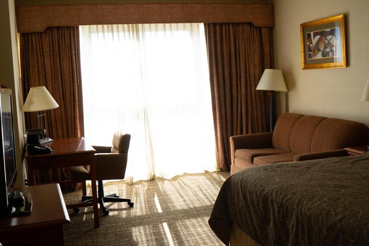 Hotel Topeka At City Center Екстер'єр фото