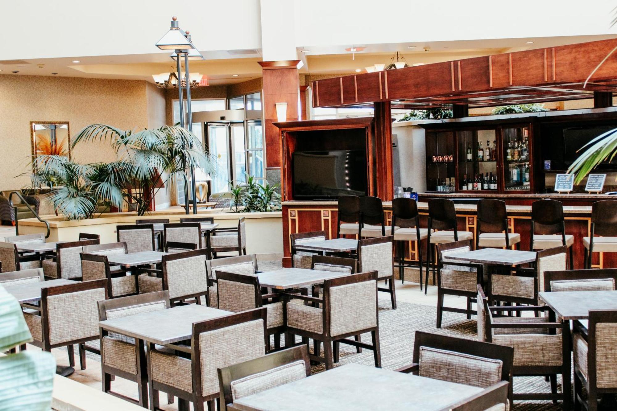 Hotel Topeka At City Center Екстер'єр фото
